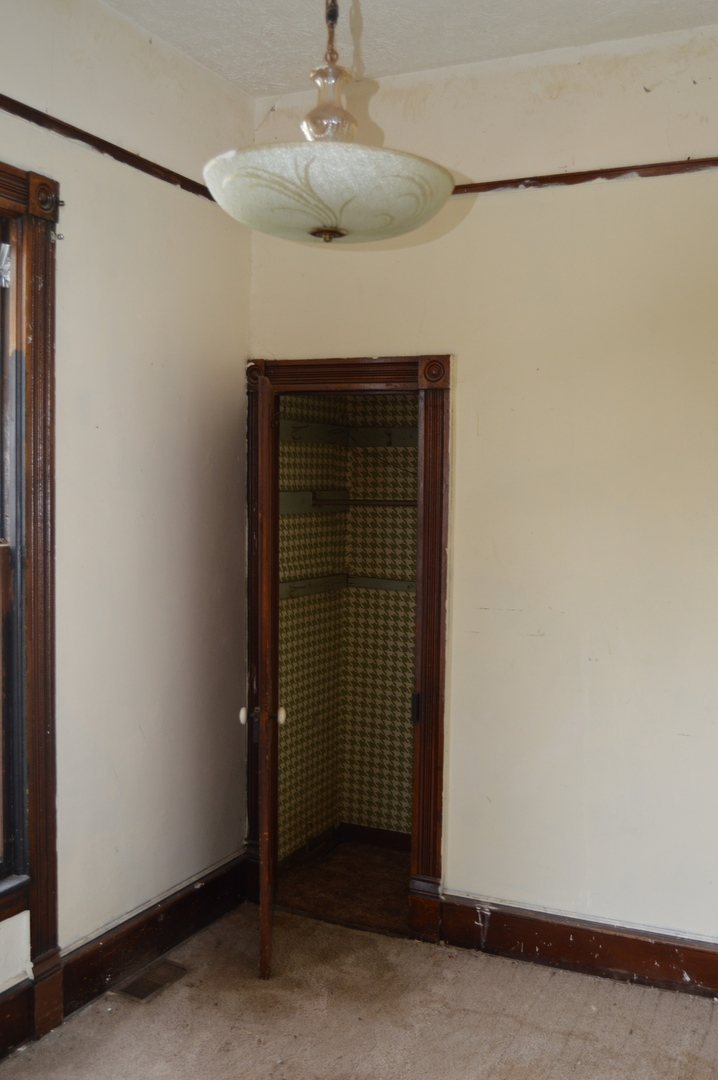 916 West Front Street Bloomington, IL 61701 - Photo 8 of 11