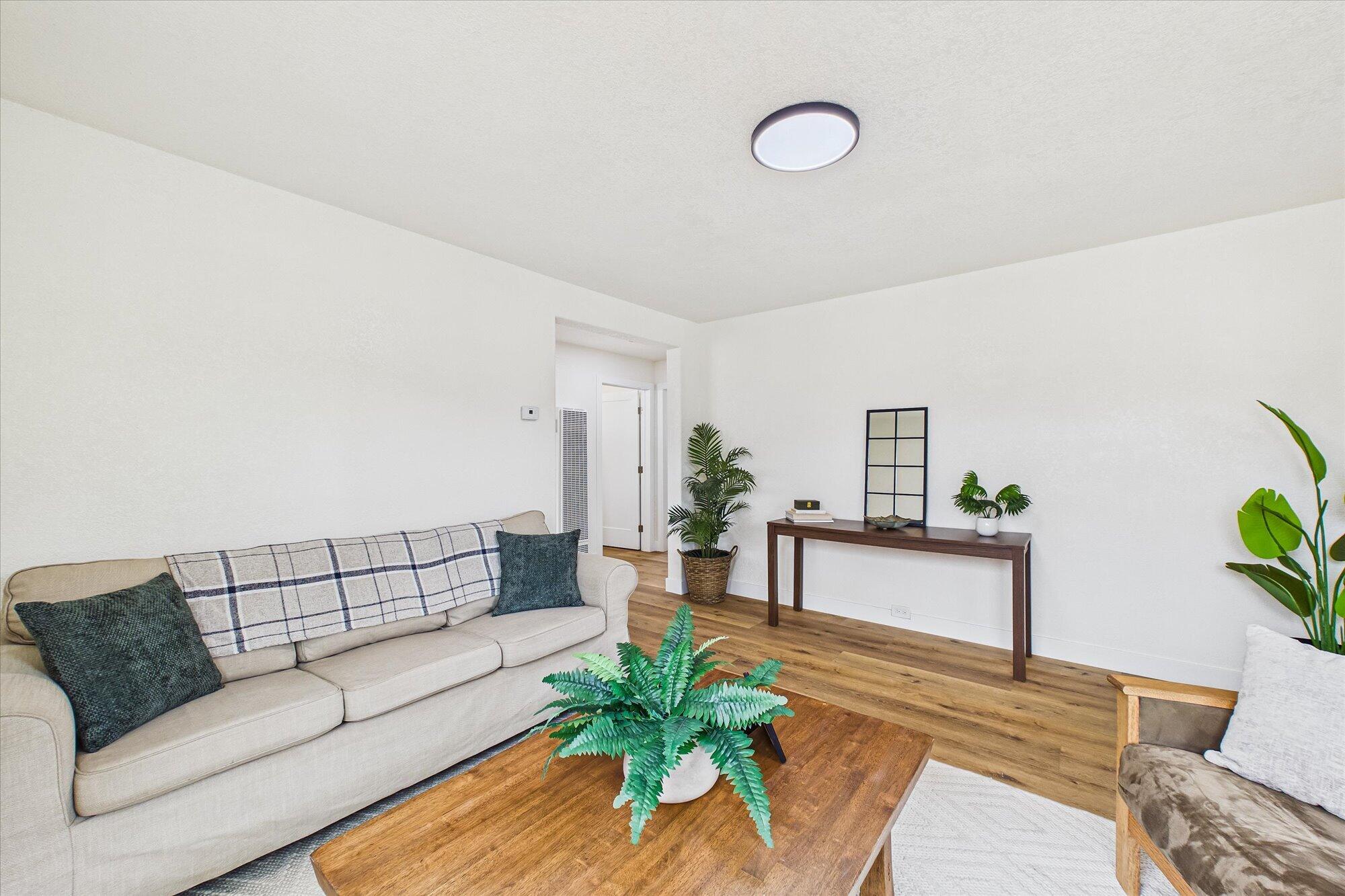 355 Douglas Street Rio Dell, CA 95562 - Photo 8 of 33
