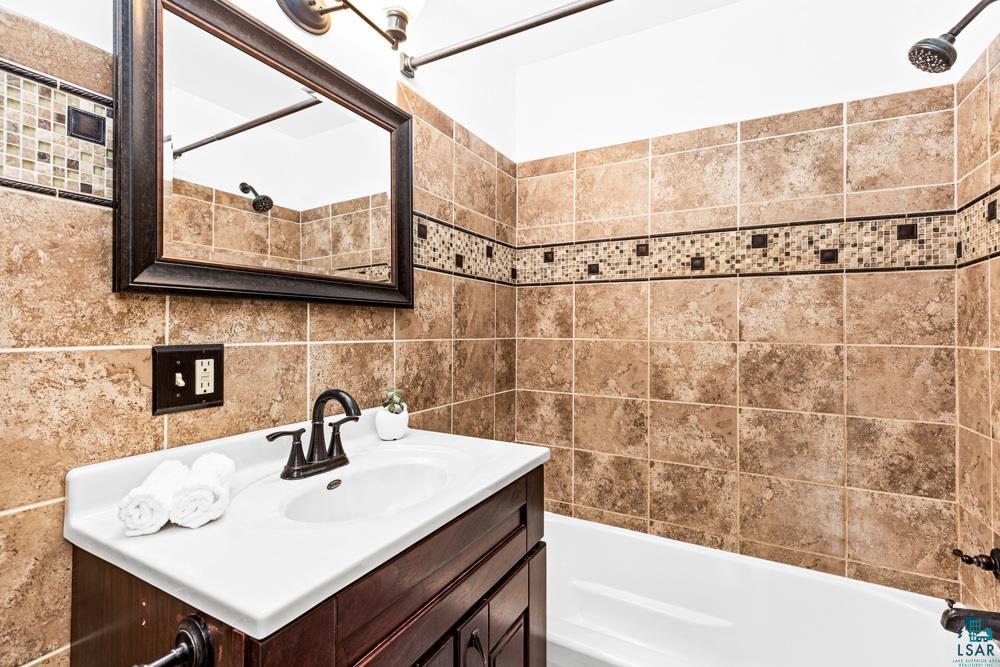 2344 Hutchinson Road Duluth, MN 55811 - Photo 19 of 34 Gallery Image 19