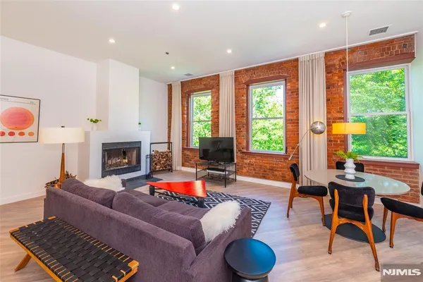 $525,000 | 260 Main Street, Unit 313, Little Falls, NJ 07424