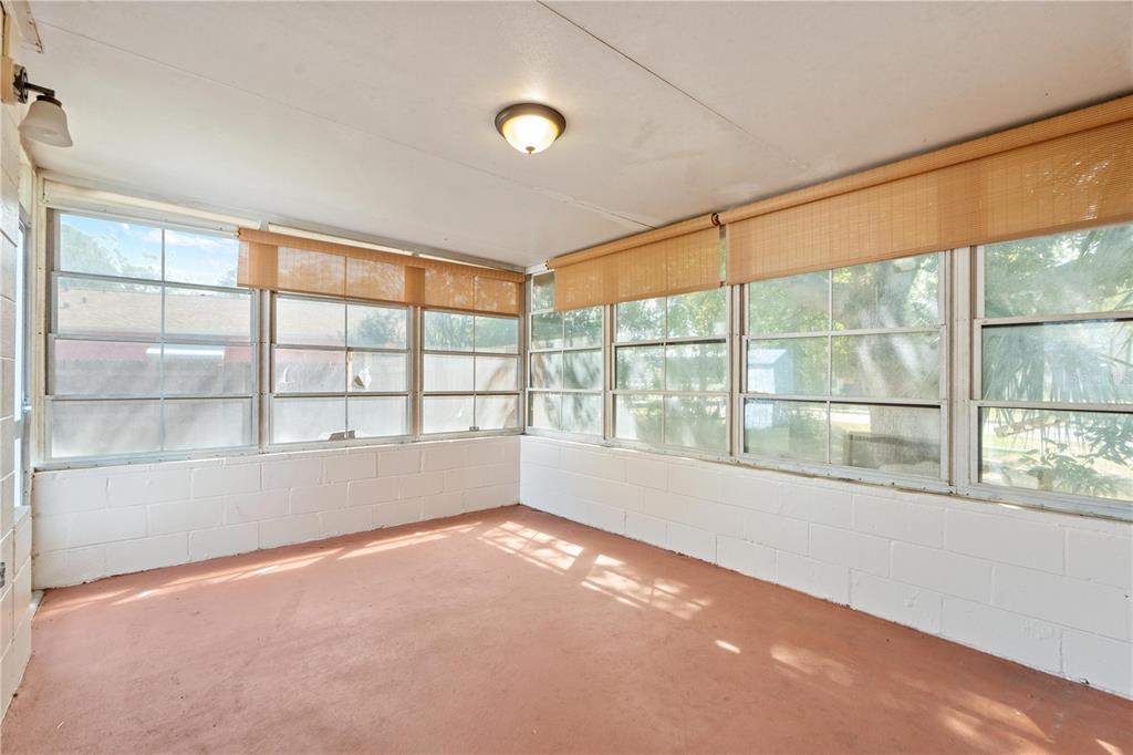 4008 Windswept Avenue Spring Hill, FL 34606 - Photo 24 of 32 a view of an empty room with a window