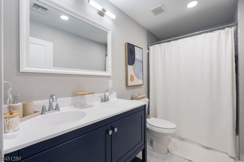 311 Martin Road Union, NJ 07083 - Photo 23 of 49 Gallery Image 23