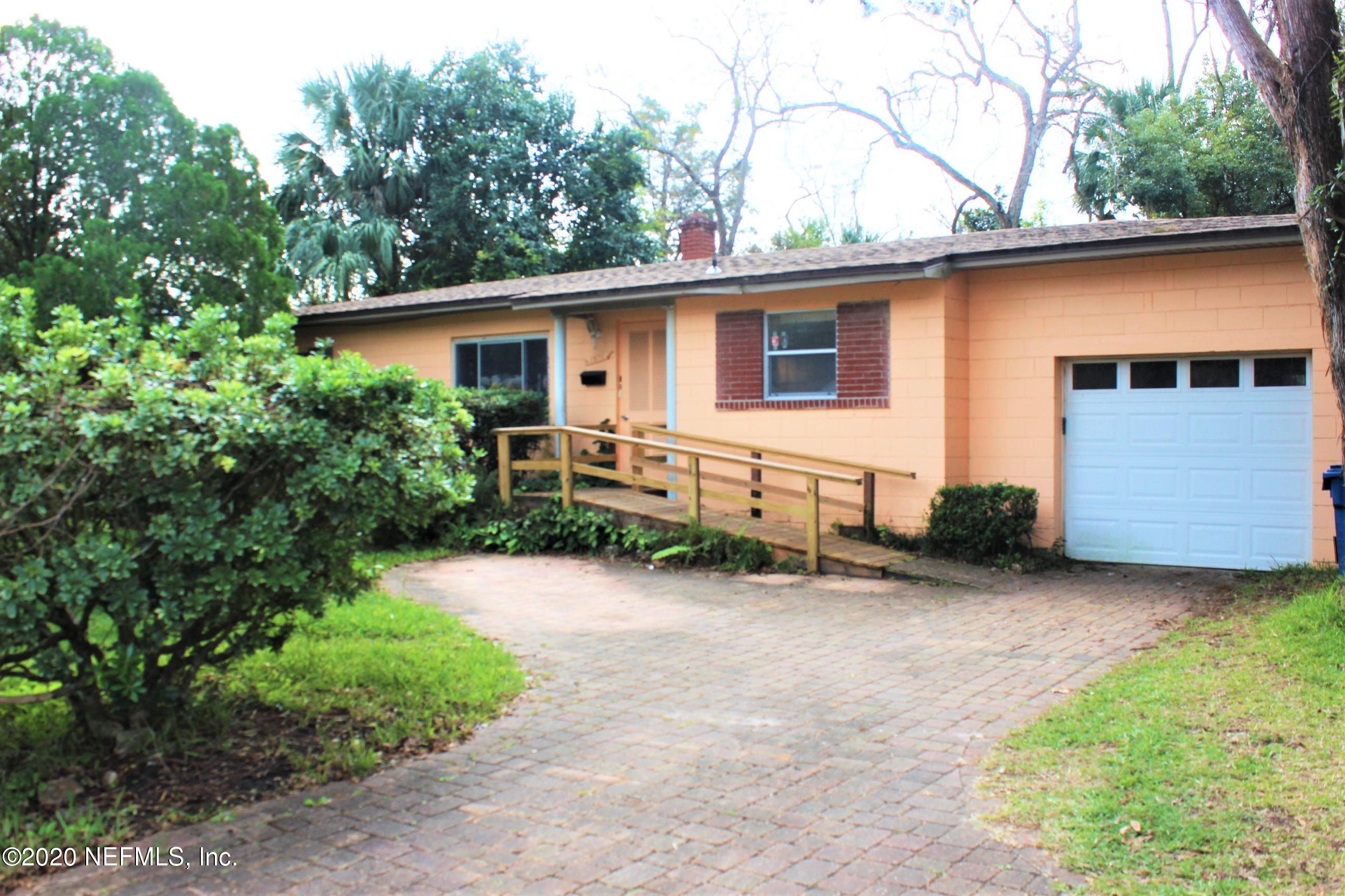 1972 Rugby Road Jacksonville, FL 32208 - Photo 2 of 22 Front of home 1
