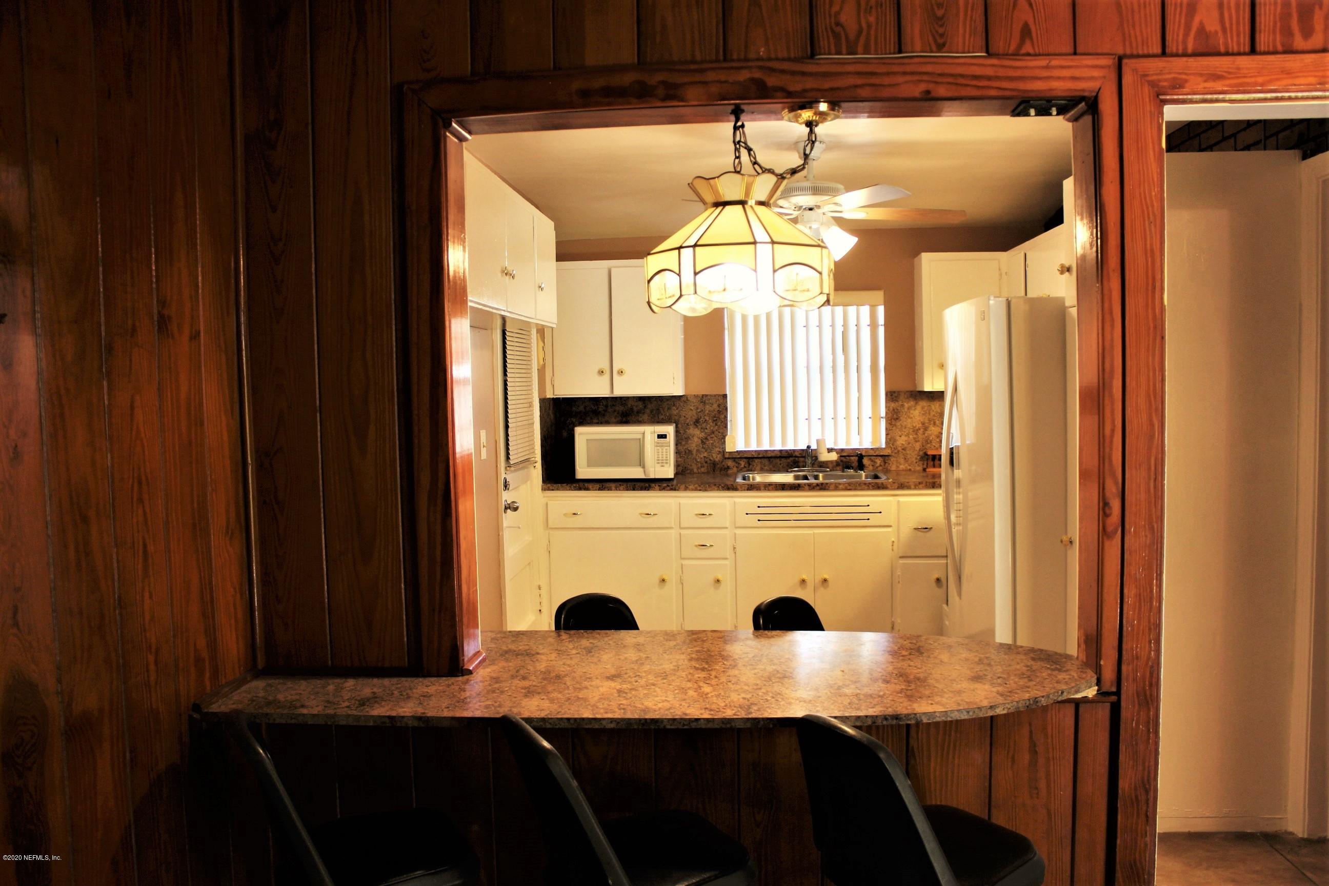 1972 Rugby Road Jacksonville, FL 32208 - Photo 7 of 22 Breakfast Bar