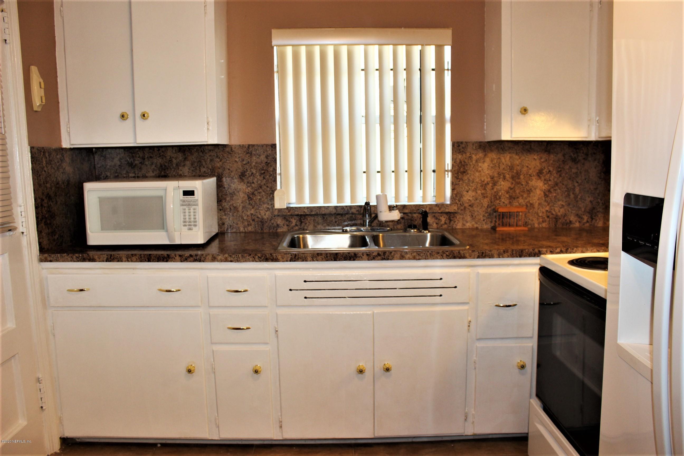 1972 Rugby Road Jacksonville, FL 32208 - Photo 8 of 22 Kitchen 2