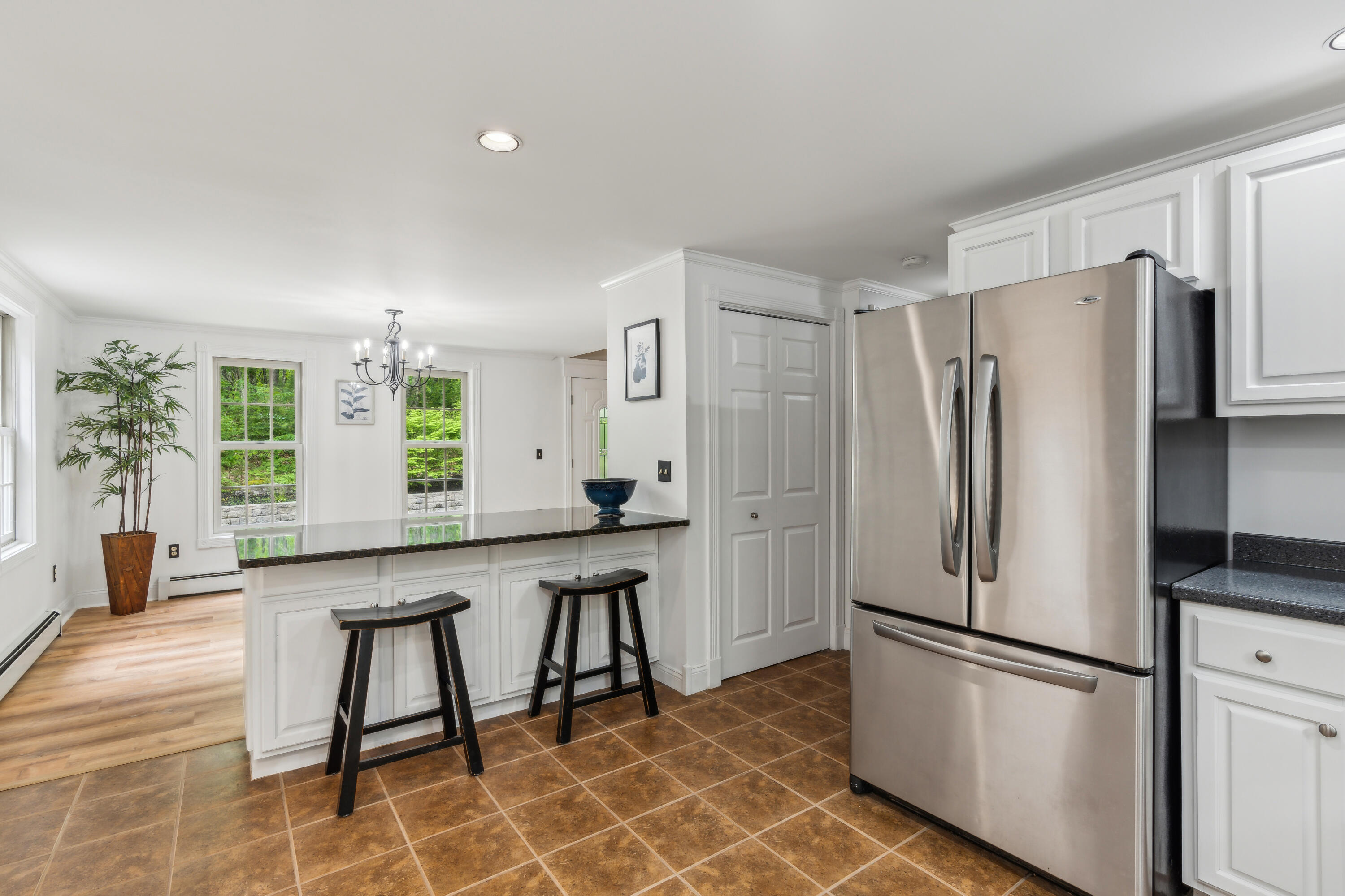 10 Inland Farm Road Windham, ME 04062 - Photo 13 of 58 Kitchen w/ Peninsula