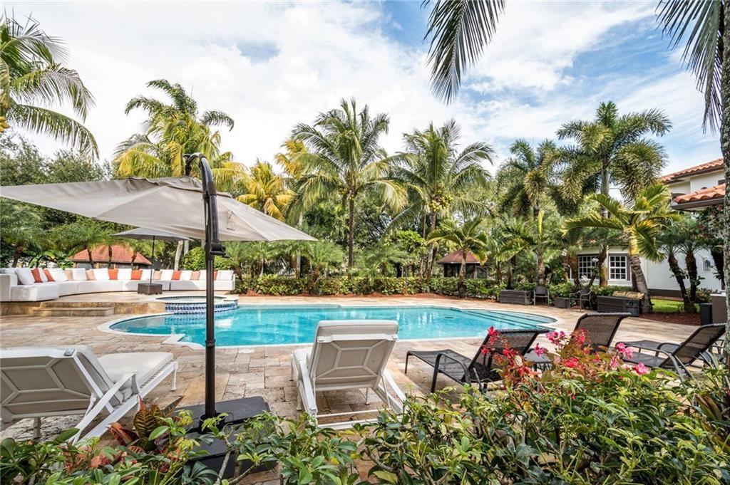 6465 Southwest 178th Avenue Southwest Ranches, FL 33331 - Photo 33 of 36 a view of a backyard with plants