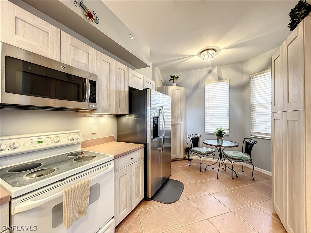 170 Lenell Road, Unit 602 Fort Myers Beach, FL 33931 - Photo 12 of 41 Gallery Image 12
