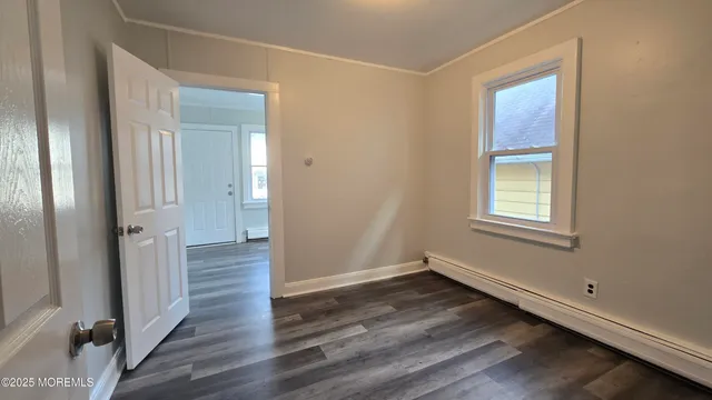 $1,650 | 11 St Peters Place, Unit 1, Keansburg, NJ 07734