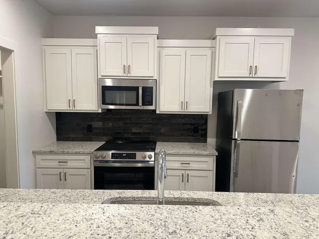 $1,395 | 1115 North 7th Street, Wolfforth, TX 79382