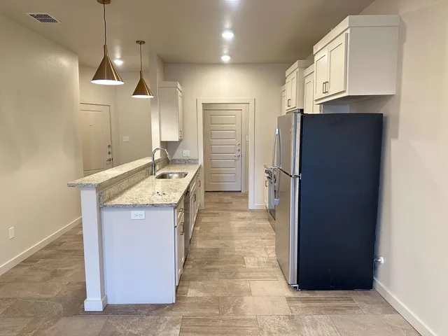 $1,395 | 1115 North 7th Street, Wolfforth, TX 79382