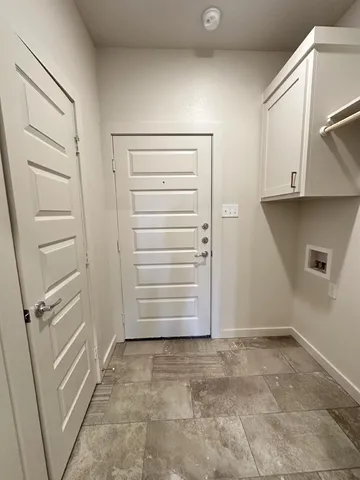 $1,395 | 1115 North 7th Street, Wolfforth, TX 79382