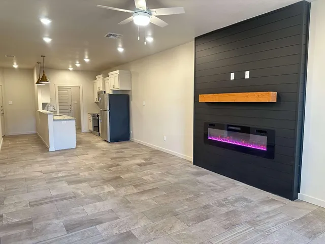 $1,395 | 1115 North 7th Street, Wolfforth, TX 79382