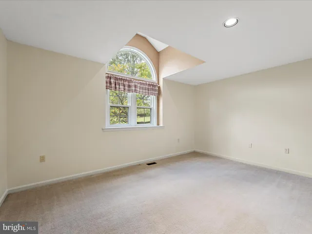 $699,000 | 252 Punkin Ridge Drive, Clear Brook, VA 22624