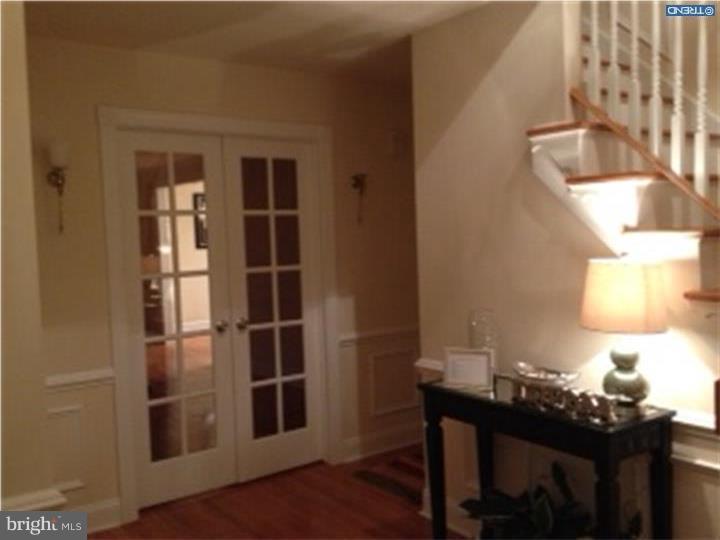 101 Cardinal Road Edgewater Park, NJ 08010 - Photo 3 of 15