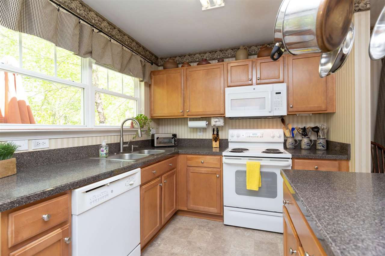 4009 Hopper Street Raleigh, NC 27616 - Photo 8 of 25 Kitchen