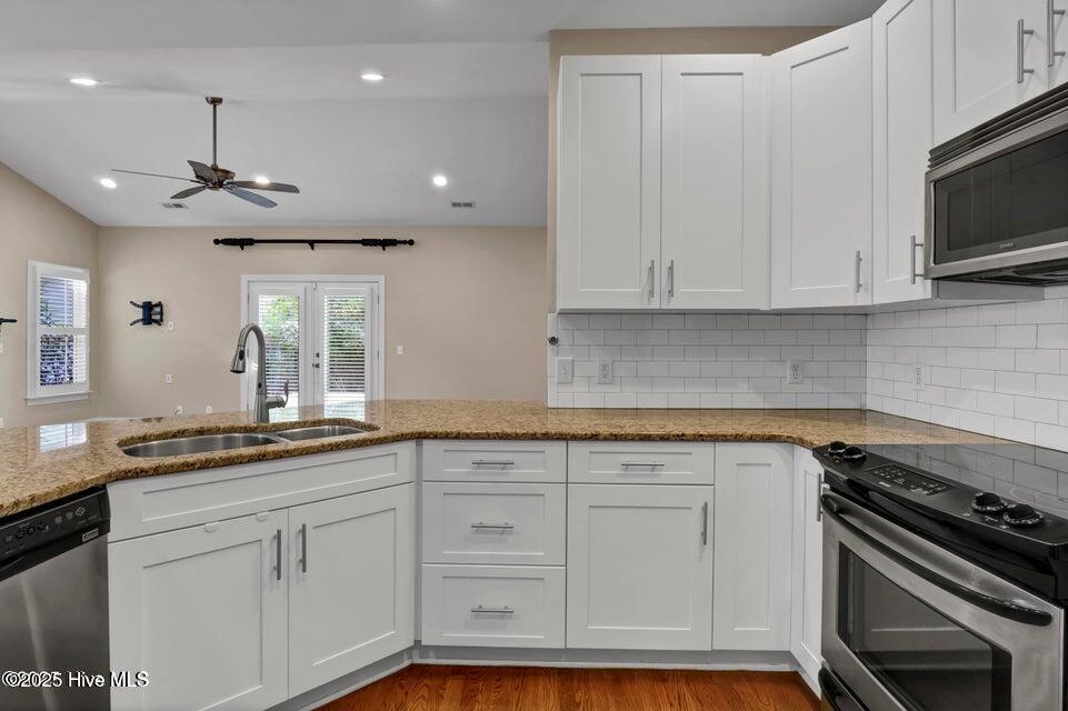 5622 Shell Rd Village Drive Wilmington, NC 28403 - Photo 9 of 21 kitchen1