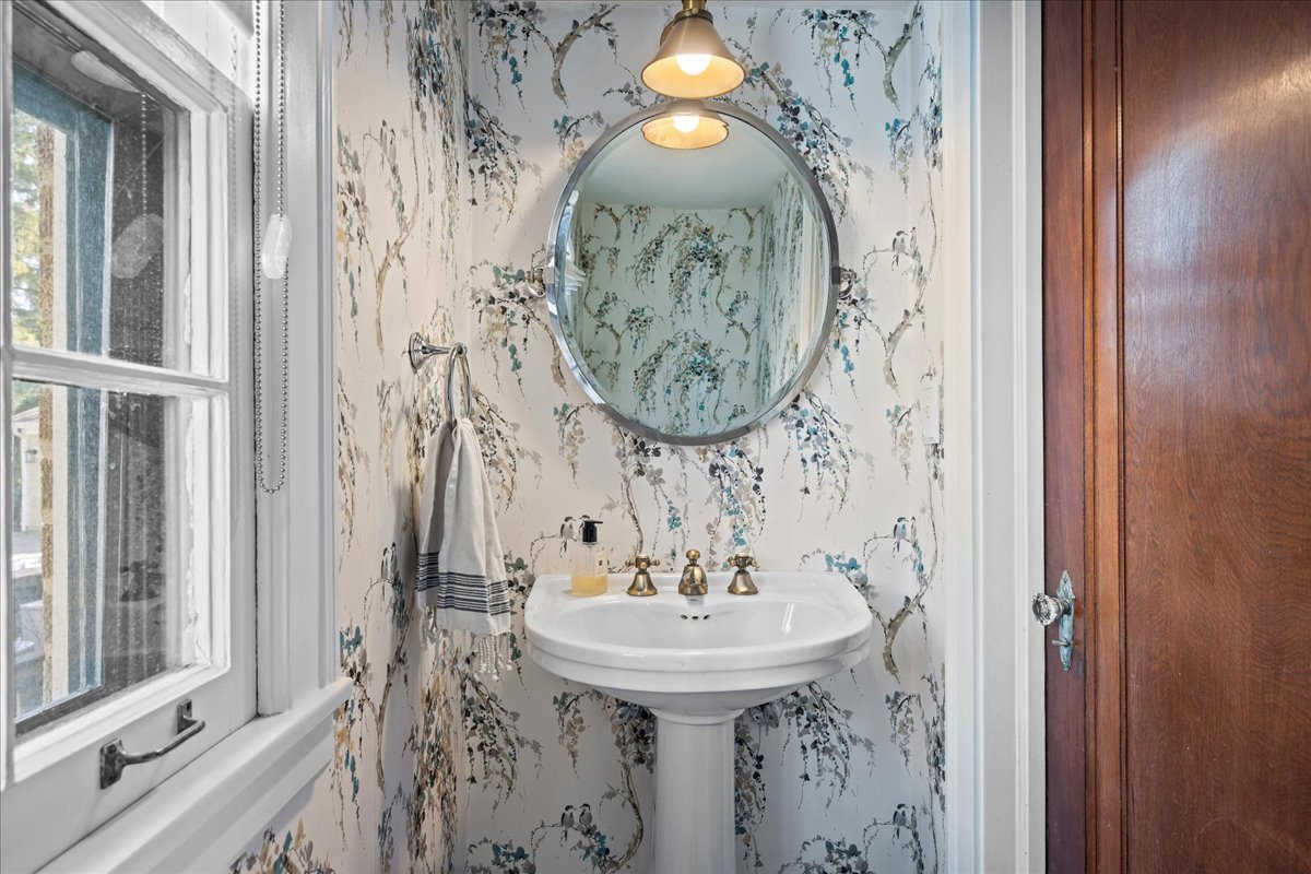 955 Vernon Avenue Winnetka, IL 60093 - Photo 17 of 54