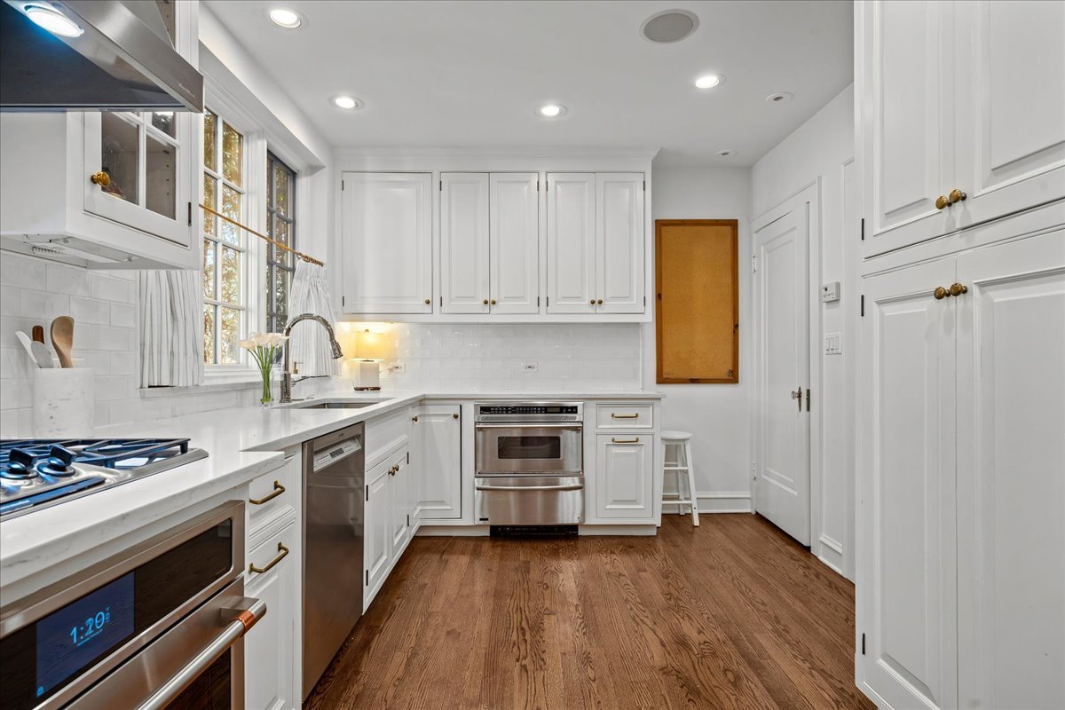 955 Vernon Avenue Winnetka, IL 60093 - Photo 19 of 54