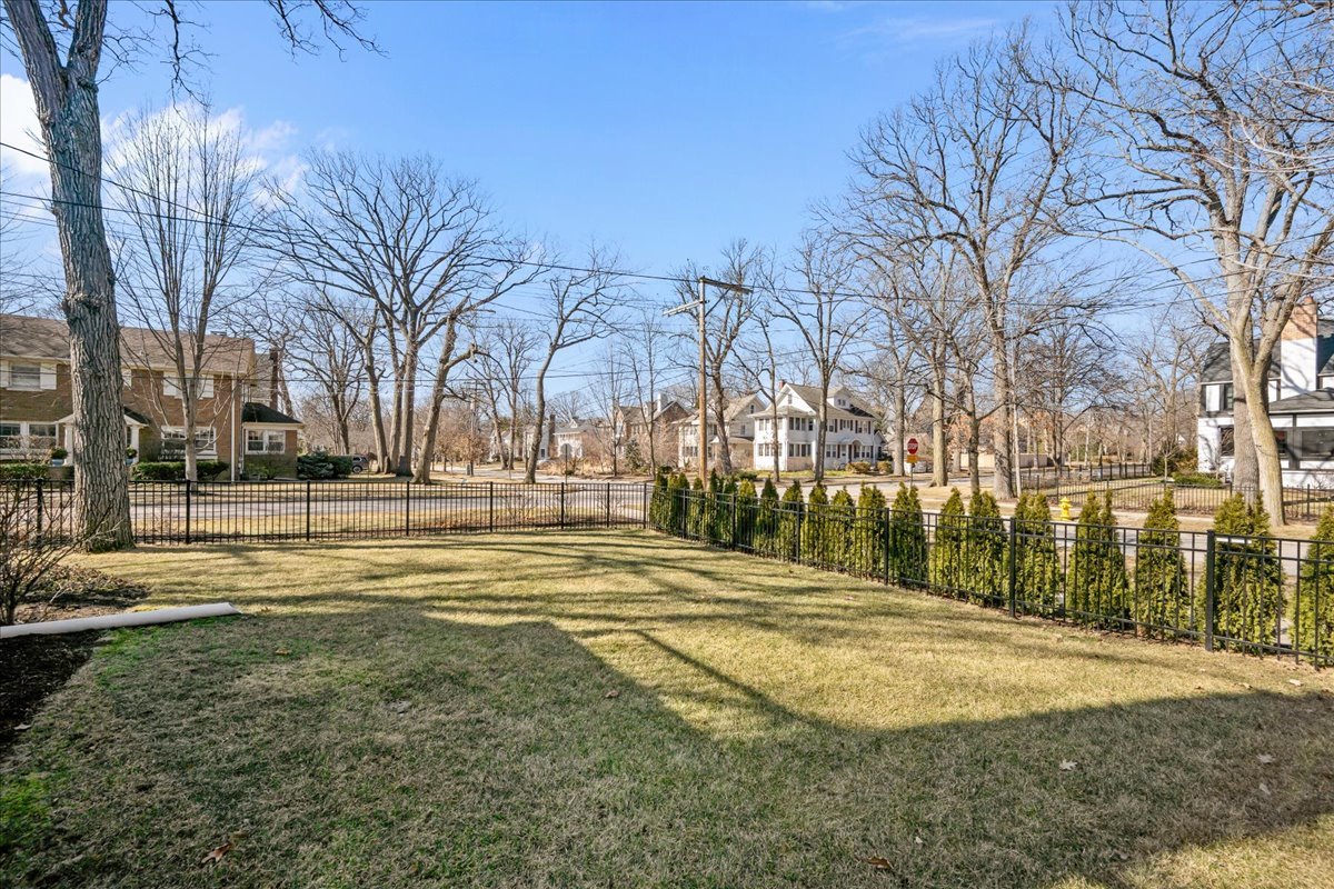 955 Vernon Avenue Winnetka, IL 60093 - Photo 49 of 54