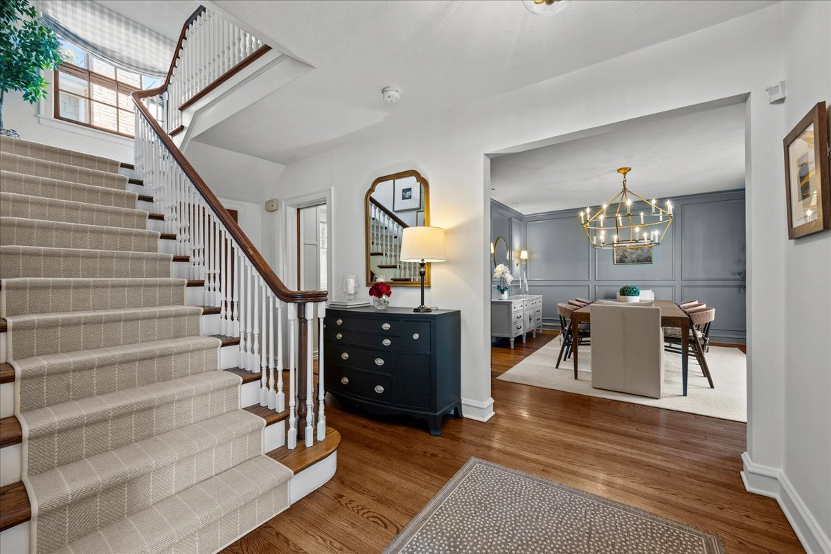 955 Vernon Avenue Winnetka, IL 60093 - Photo 6 of 54