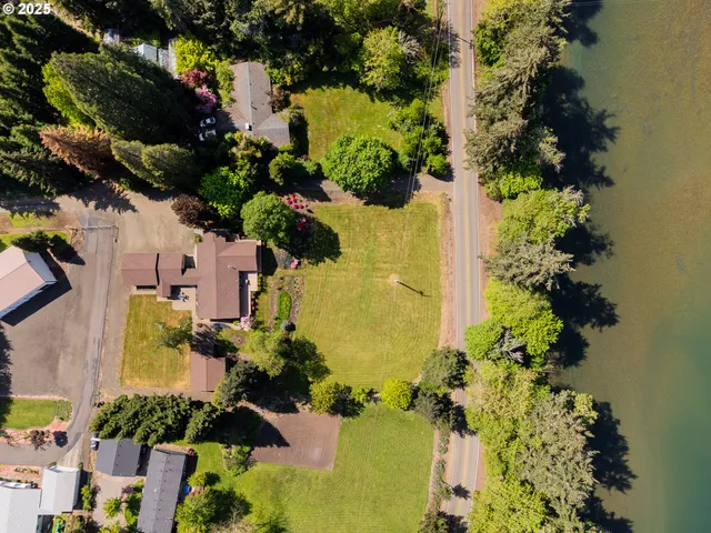 $885,000 | 3413 Wild River Drive, Roseburg, OR 97470