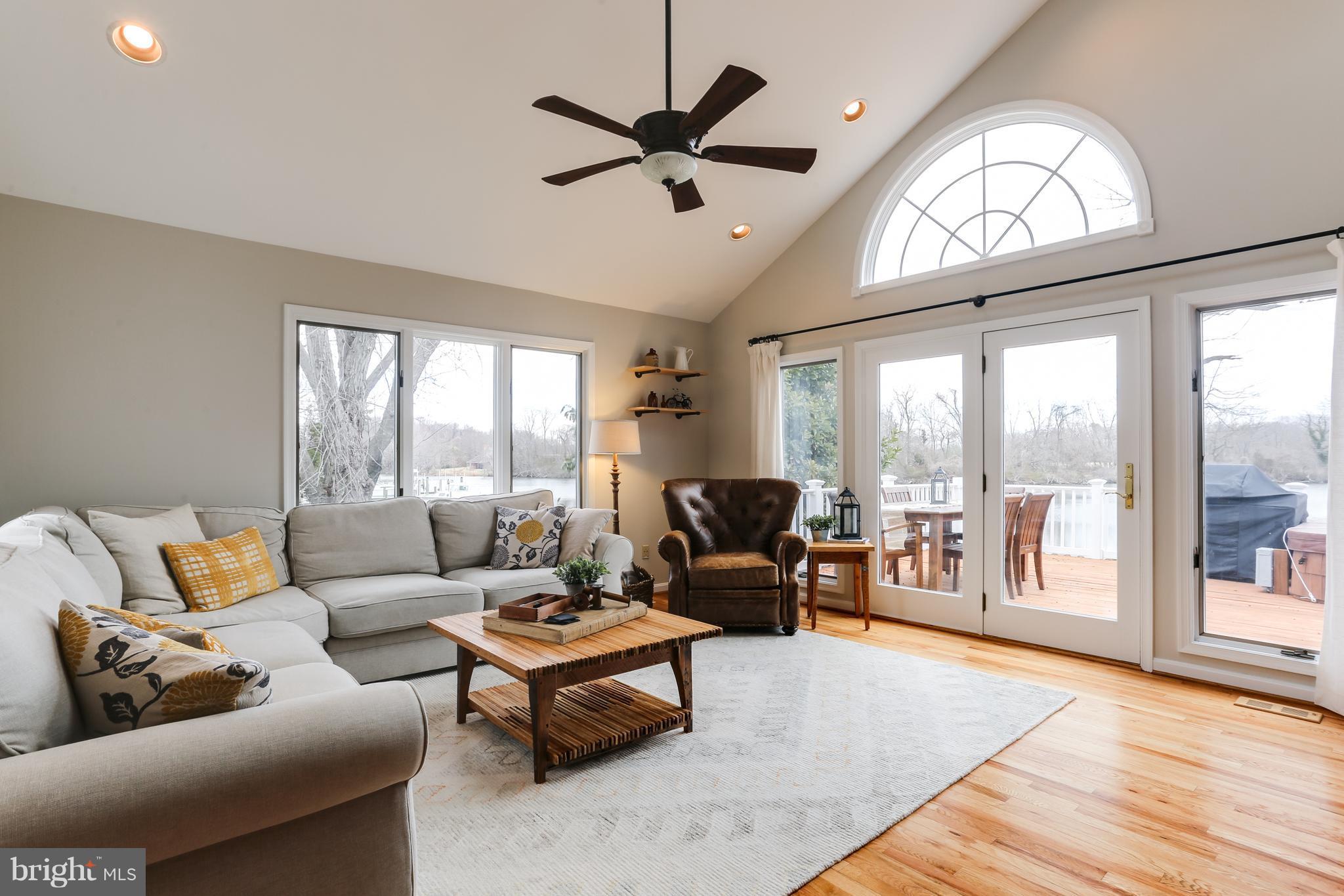 1733 River Road Annapolis, MD 21409 - Photo 7 of 30 Family Room