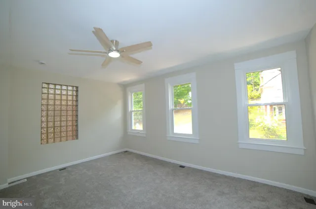 $215,000 | 703 Bedford Street, Cumberland, MD 21502