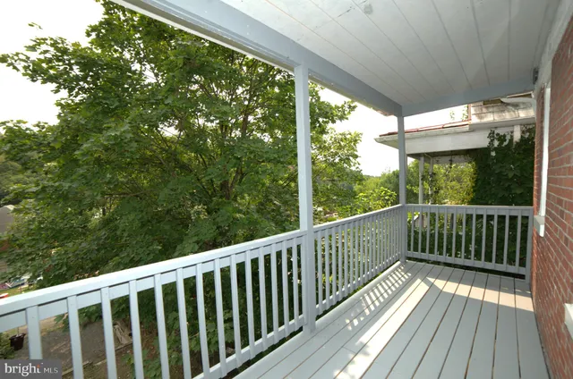 $215,000 | 703 Bedford Street, Cumberland, MD 21502