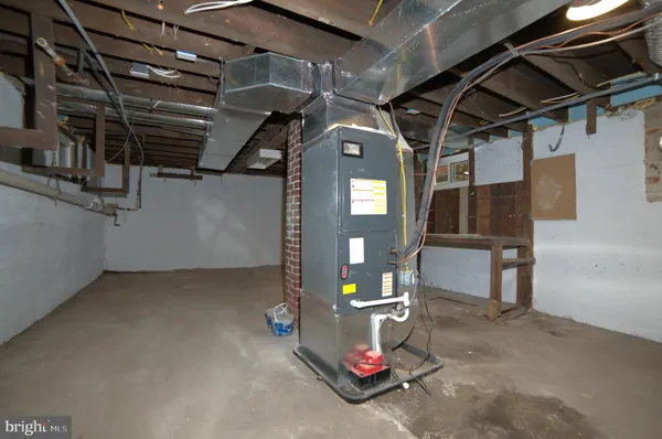 $179,900 | 703 Bedford Street, Cumberland, MD 21502