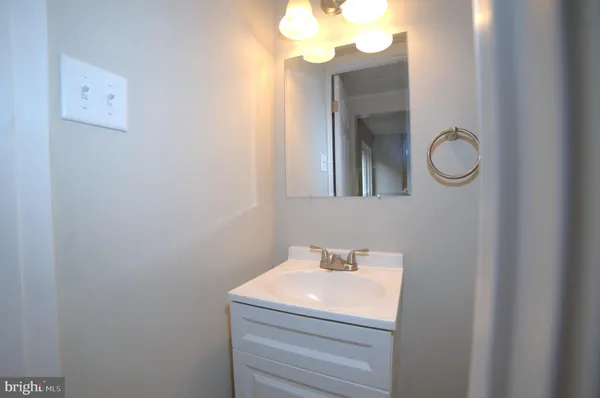 $179,900 | 703 Bedford Street, Cumberland, MD 21502