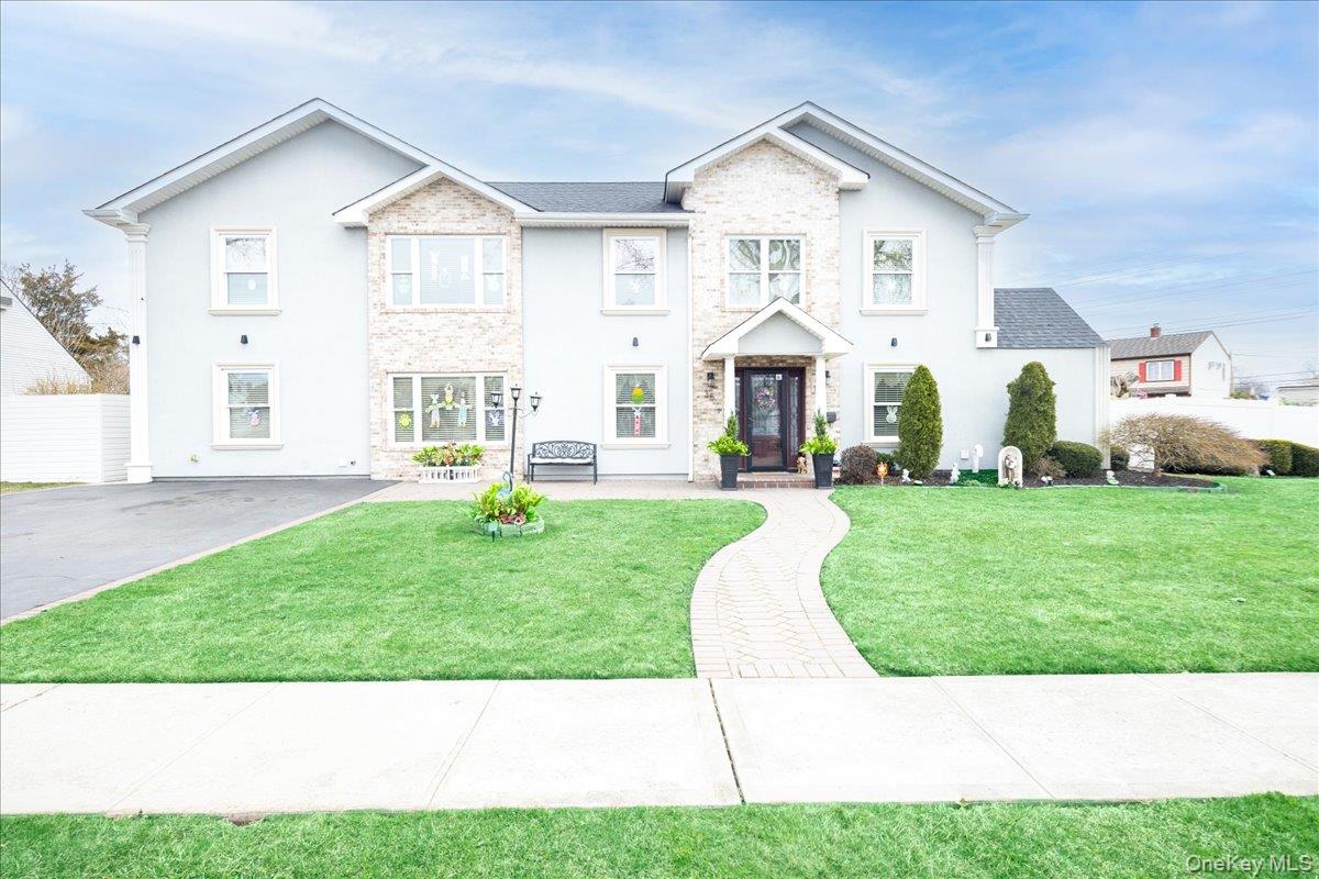 35 Carnation Road Levittown, NY 11756 - Photo 1 of 33