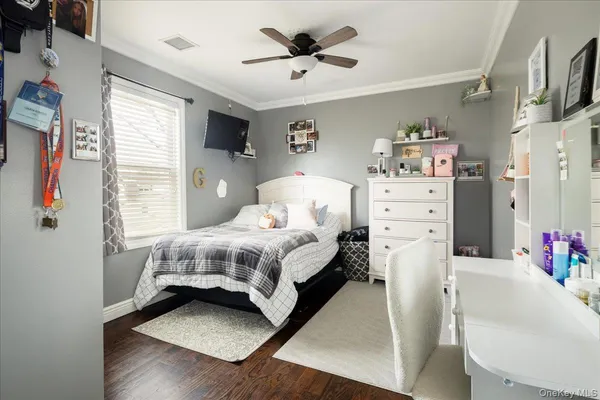 $1,199,888 | 35 Carnation Road, Levittown, NY 11756