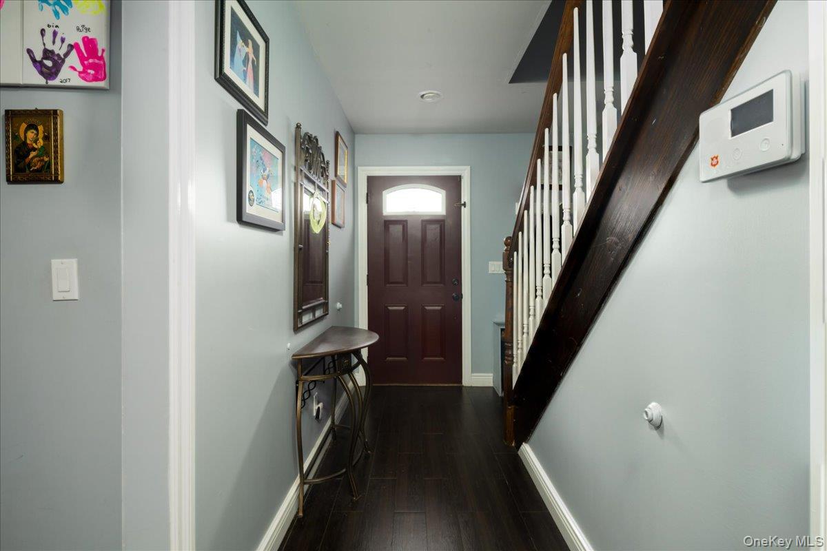 35 Carnation Road Levittown, NY 11756 - Photo 27 of 33