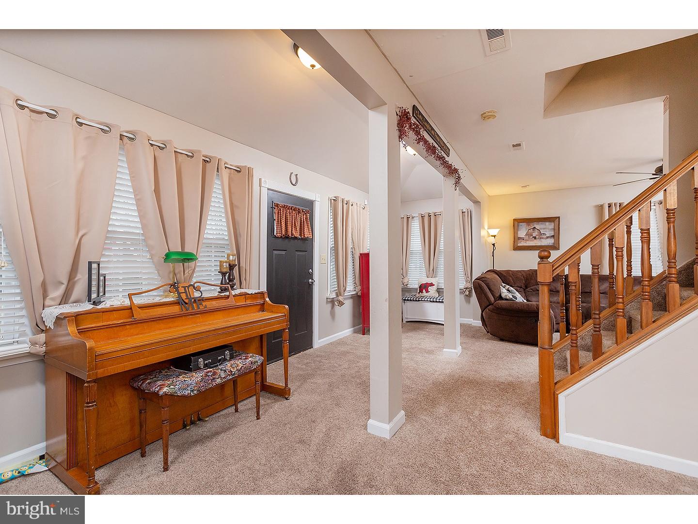 371 Democrat Road Gibbstown, NJ 08027 - Photo 8 of 15