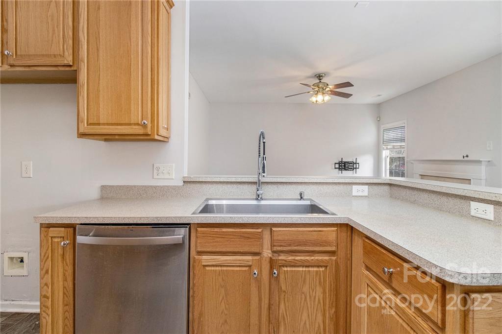 3329 Cole Mill Road Charlotte, NC 28270 - Photo 7 of 24 Gallery Image 7