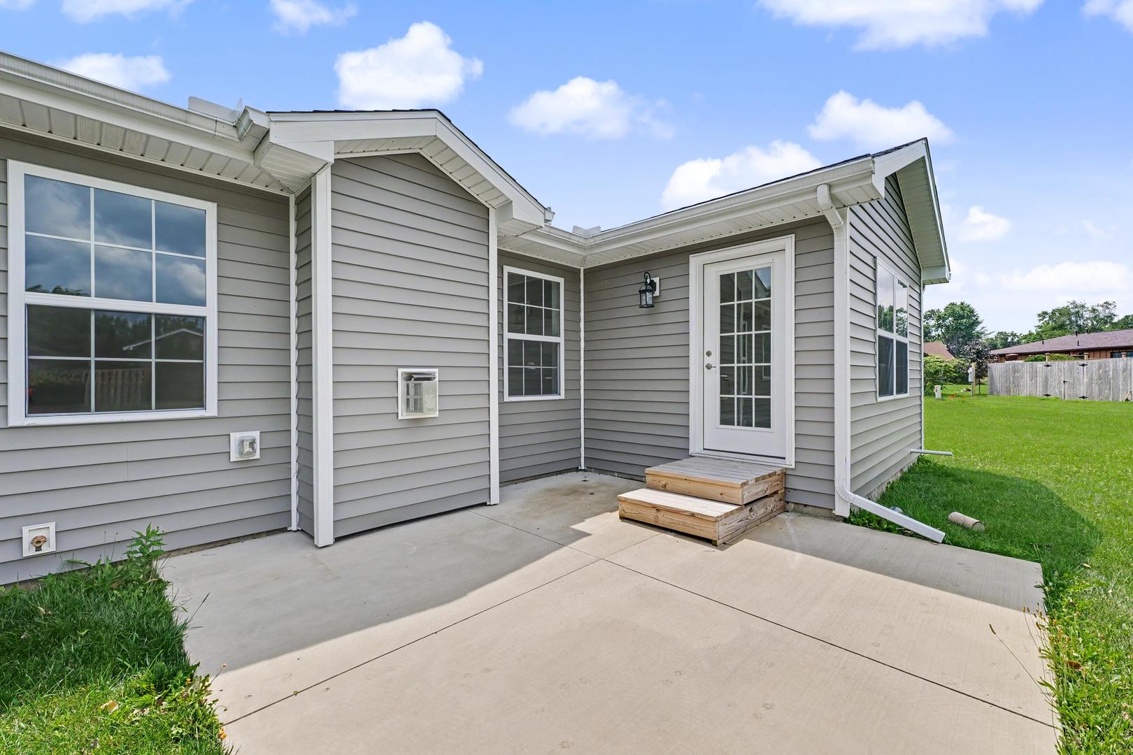 707 North Abbey Road Urbana, IL 61802 - Photo 29 of 31