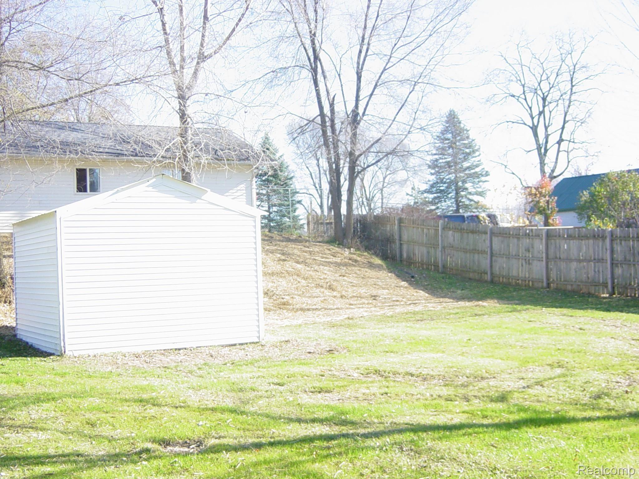 7516 South Durand Road Durand, MI 48429 - Photo 44 of 51 DSC00357.JPG