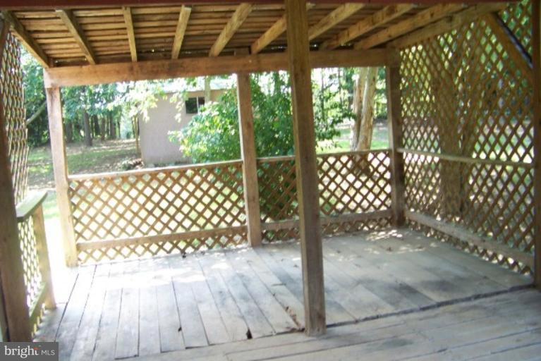 2352 Evergreen Road Louisa, VA 23093 - Photo 5 of 18 Porch