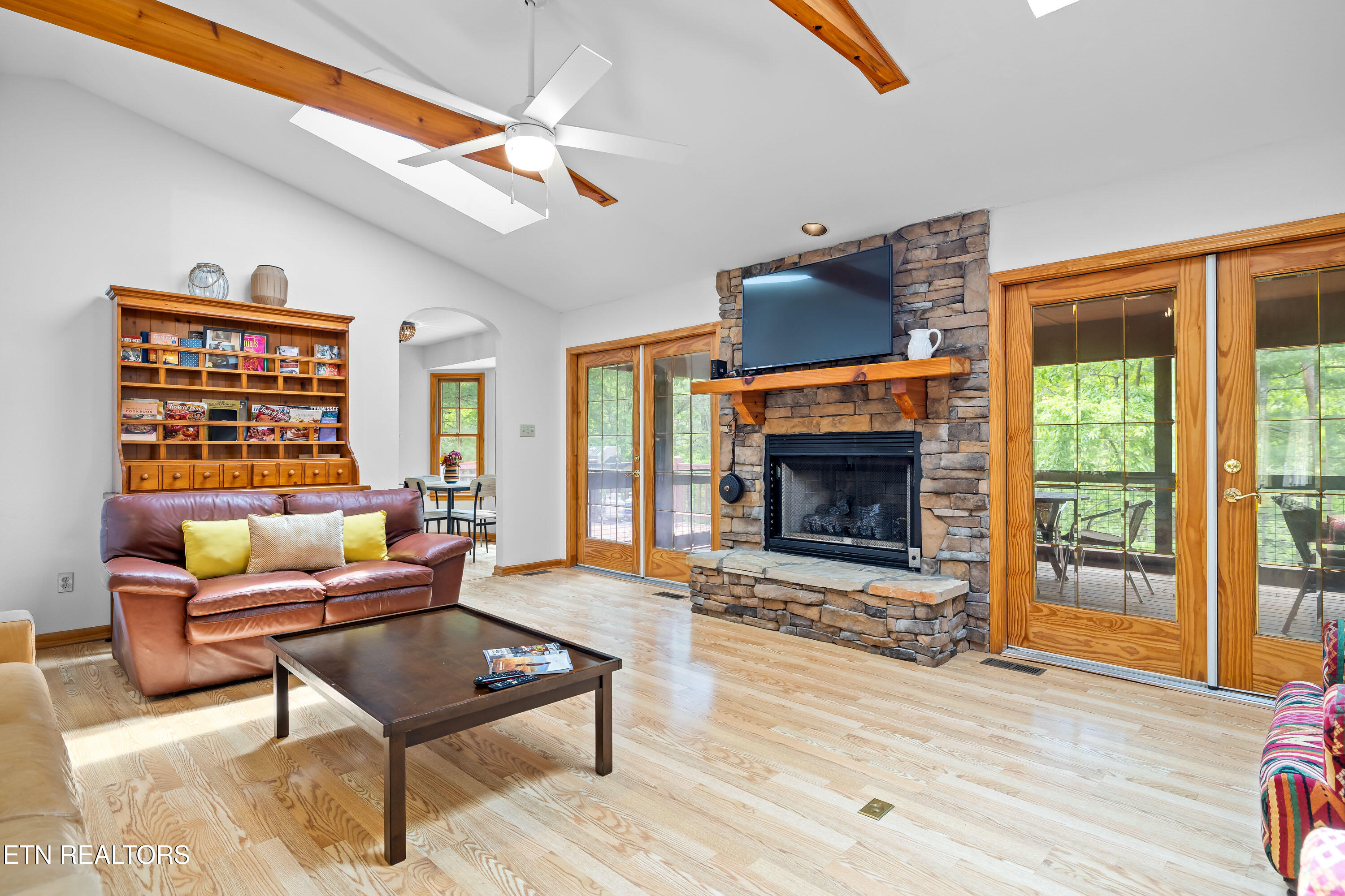 229 Cobblestone Way Townsend, TN 37882 - Photo 8 of 50 229CobblestoneWay-6
