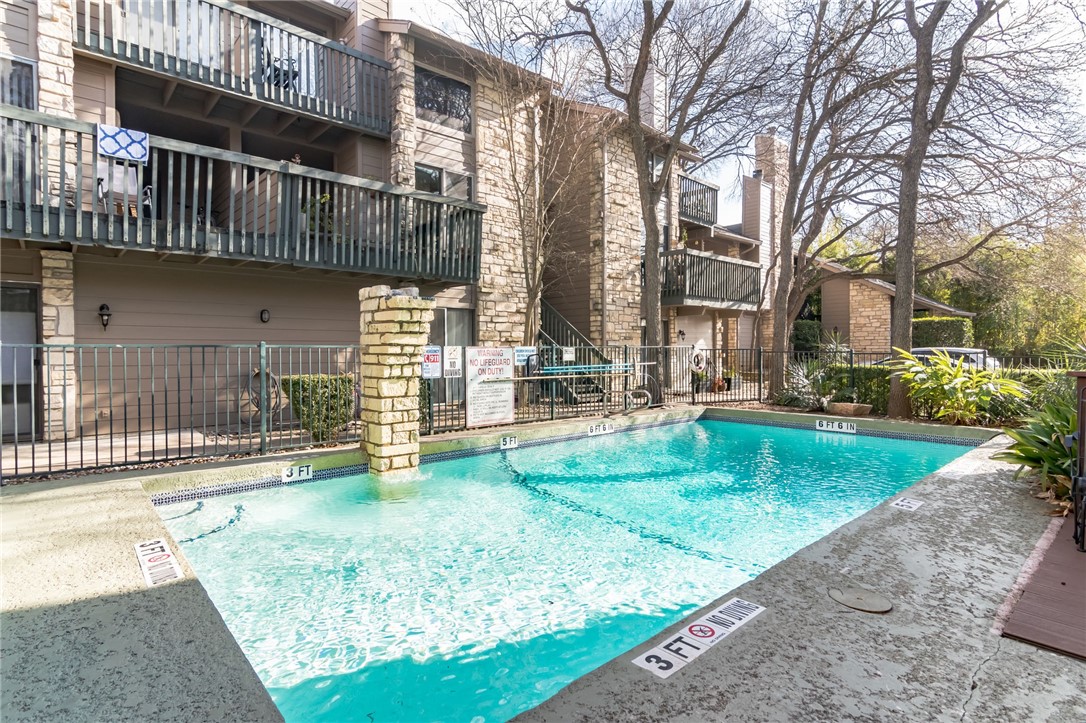 3627 Menchaca Road, Unit 112 Austin, TX 78704 - Photo 20 of 25 Water fall water feature.