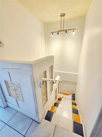 a view of utility room