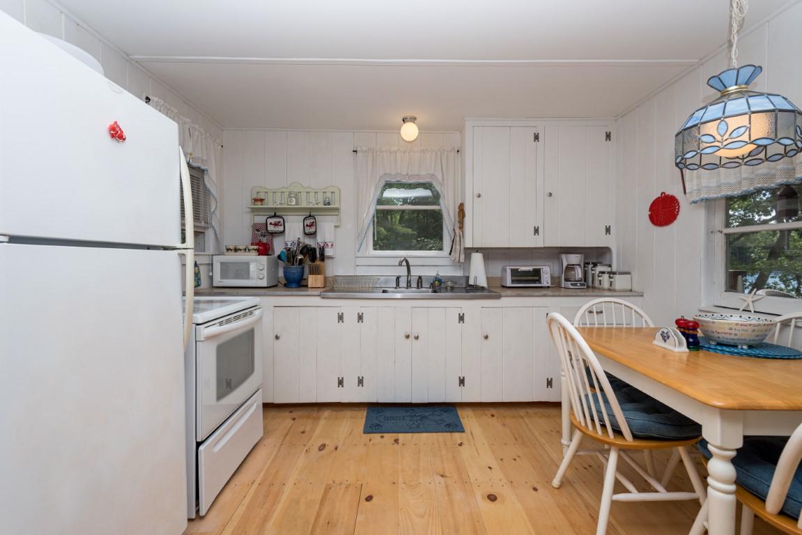 256 Back River Road Boothbay, ME 04537 - Photo 10 of 32 10.