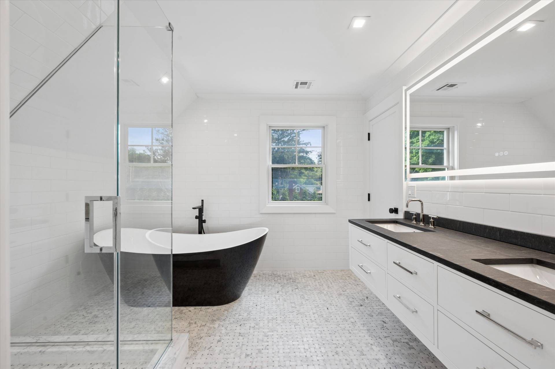 177 Sebonac Road Southampton, NY 11968 - Photo 14 of 24 Gallery Image 14