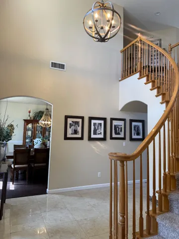 a view of livingroom with furniture