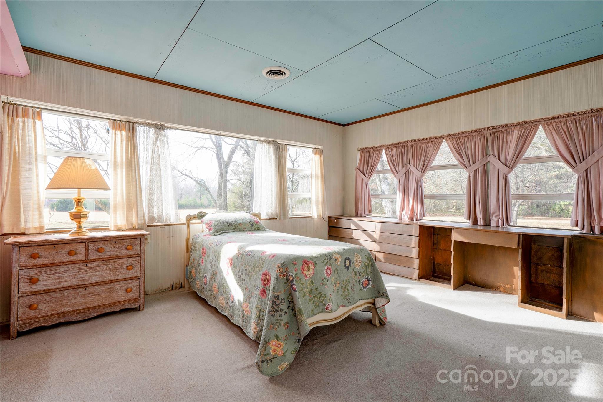 3809 Polkville Road Shelby, NC 28150 - Photo 28 of 48 a bed sitting in a spacious bedroom next to a window