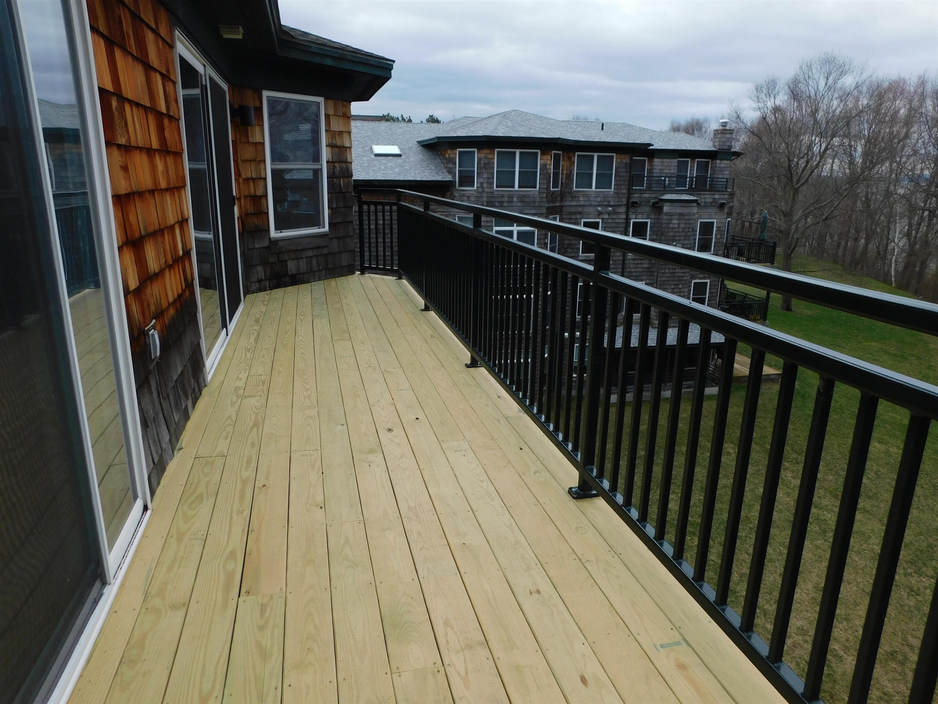 89 Claire Point Road, Unit 89 Burlington, VT 05408 - Photo 12 of 23 Gallery Image 12