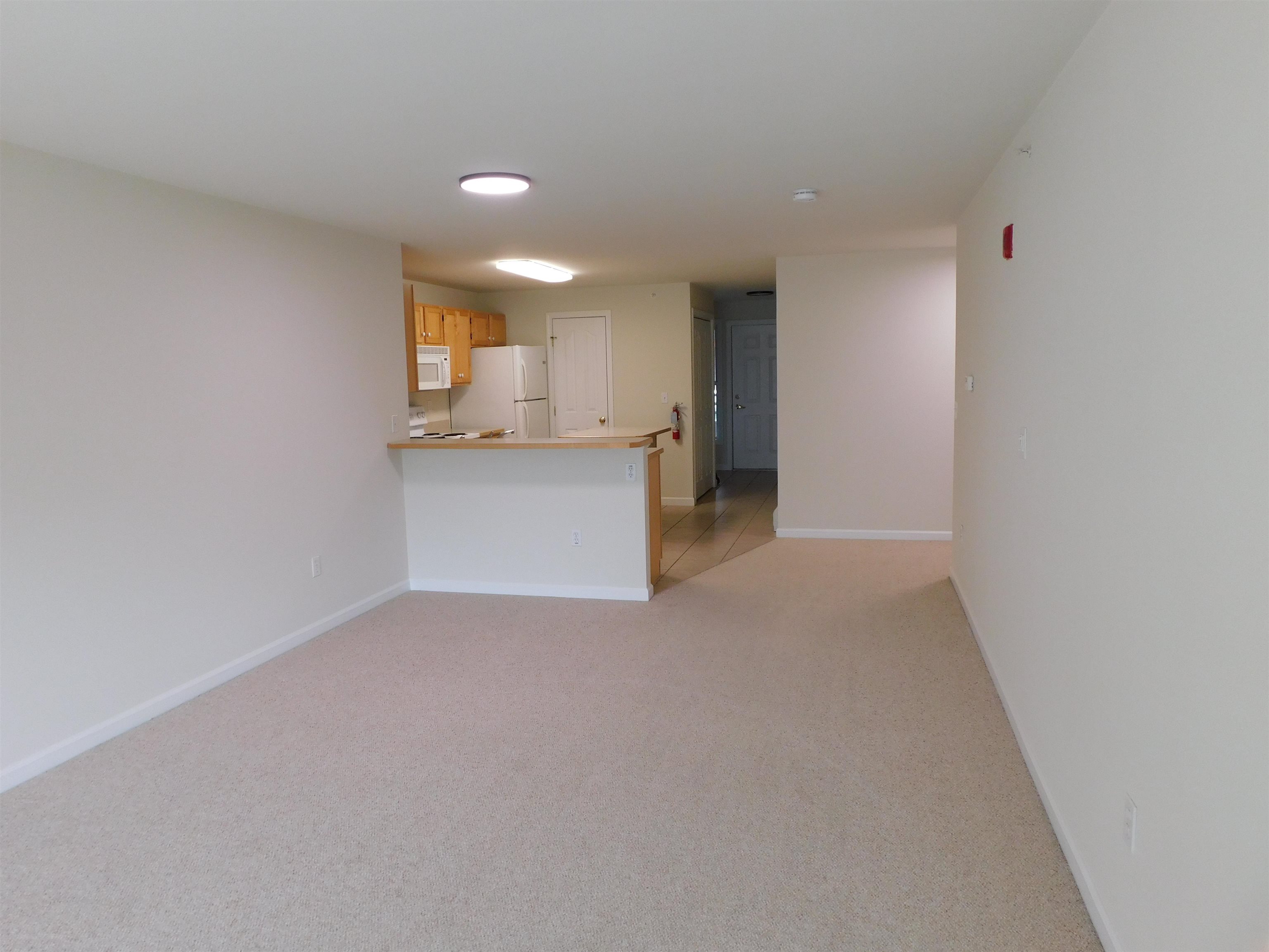89 Claire Point Road, Unit 89 Burlington, VT 05408 - Photo 5 of 23 Gallery Image 5