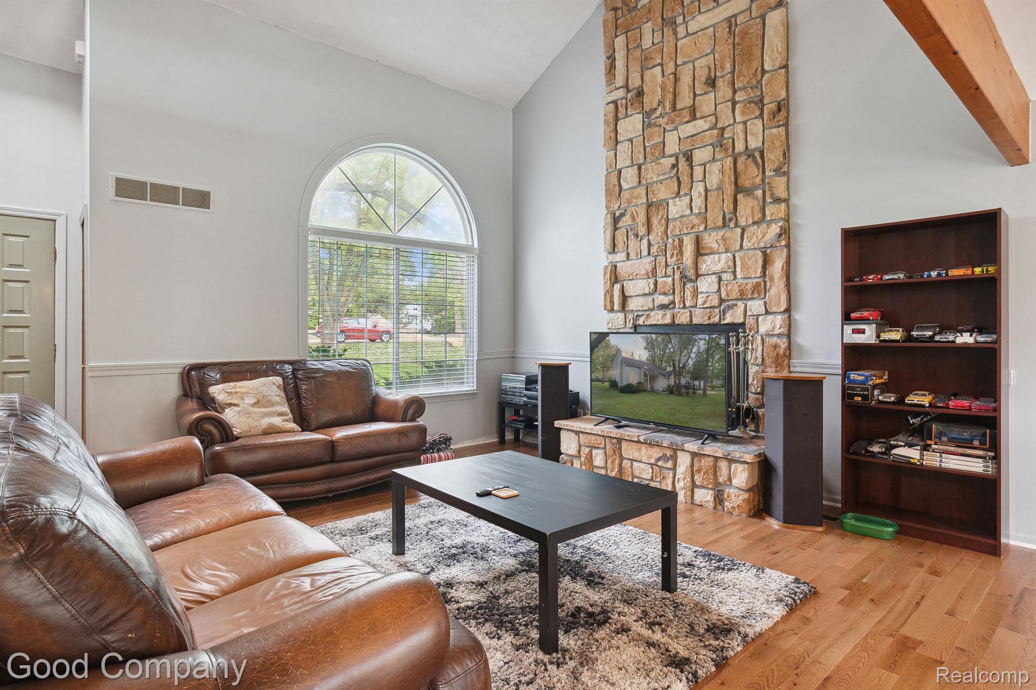 5757 Coomer Road West Bloomfield, MI 48324 - Photo 12 of 47 Gallery Image 12