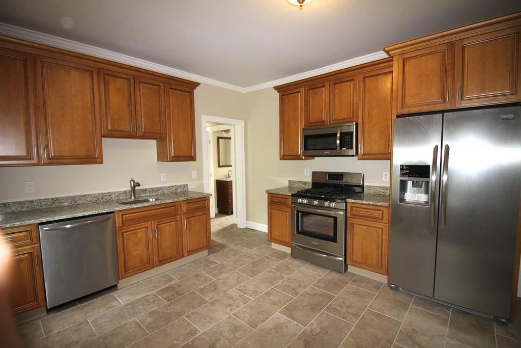 43 Westernview Street Springfield, MA 01108 - Photo 2 of 11